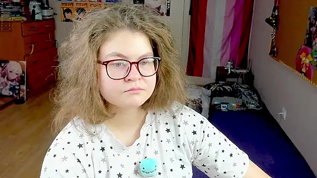 Sashy Way online show from 12-16-25, 10:19