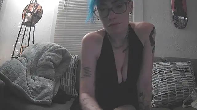 Emily0903 online show from 06-12-26, 04:54