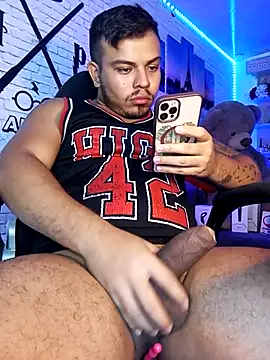 Snapshot of Naughty_Charly chatting on 03-04-25, 03:15 Naughty Charly online show from 03-04-25, 03:15