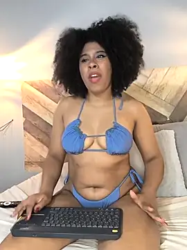 Snapshot of EmmilyBrant chatting on 09-21-25, 12:27 EmmilyBrant online show from 09-21-25, 12:27