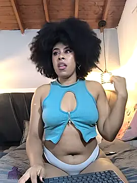 Snapshot of EmmilyBrant chatting on 04-28-26, 03:33 EmmilyBrant online show from 04-28-26, 03:33