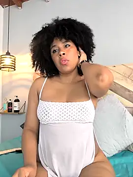 Snapshot of EmmilyBrant chatting on 02-16-25, 04:21 EmmilyBrant online show from 02-16-25, 04:21