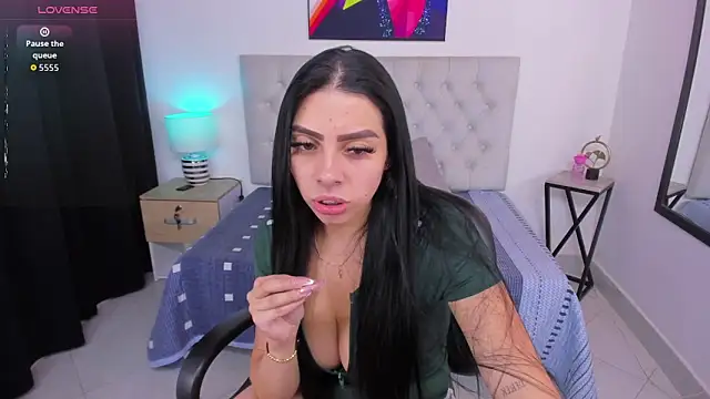 KristalFoxx online show from 11-11-25, 10:04