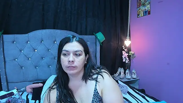 Snapshot of martina_foxy_ chatting on 03-22-25, 12:04 martina foxy online show from 03-22-25, 12:04