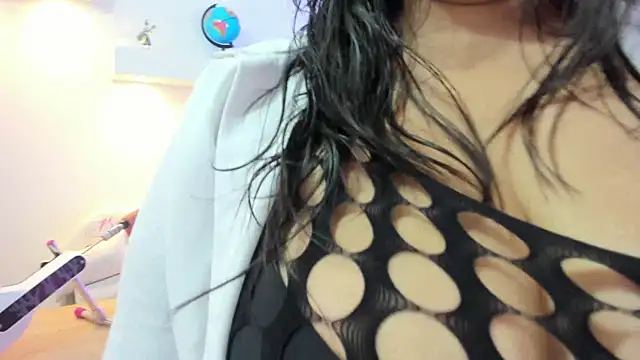Snapshot of martina_foxy_ chatting on 10-04-25, 12:28 martina foxy online show from 10-04-25, 12:28