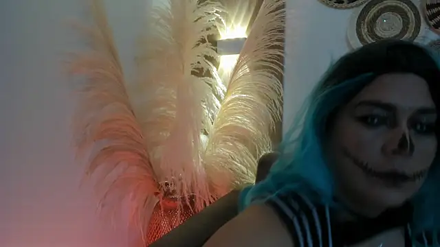 martina foxy  online show from 10-31-25, 12:46