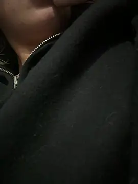 Snapshot of Mila_Morgan chatting on 03-18-25, 04:18 Mila Morgan online show from 03-18-25, 04:18