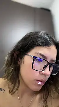 Snapshot of Mila_Morgan chatting on 03-20-25, 02:19 Mila Morgan online show from 03-20-25, 02:19