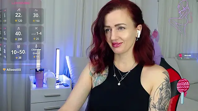 Snapshot of ElisaJane chatting on 01-18-25, 08:19 ElisaJane online show from 01-18-25, 08:19