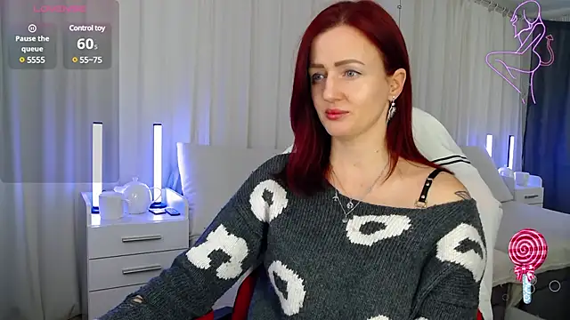 Snapshot of ElisaJane chatting on 02-04-25, 10:02 ElisaJane online show from 02-04-25, 10:02