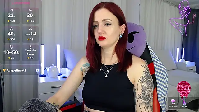Snapshot of ElisaJane chatting on 02-21-25, 01:44 ElisaJane online show from 02-21-25, 01:44