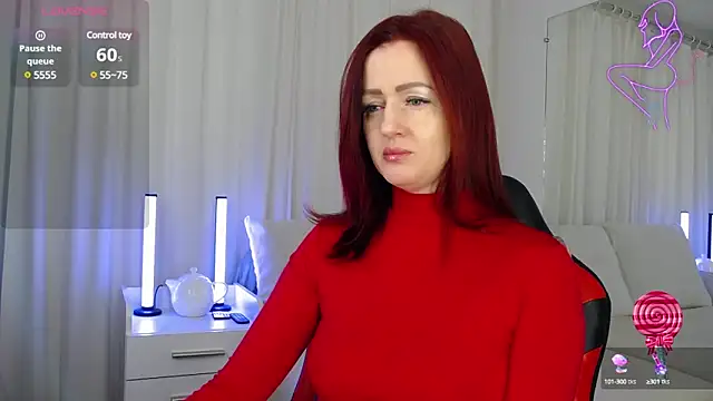 Snapshot of ElisaJane chatting on 02-11-25, 11:01 ElisaJane online show from 02-11-25, 11:01
