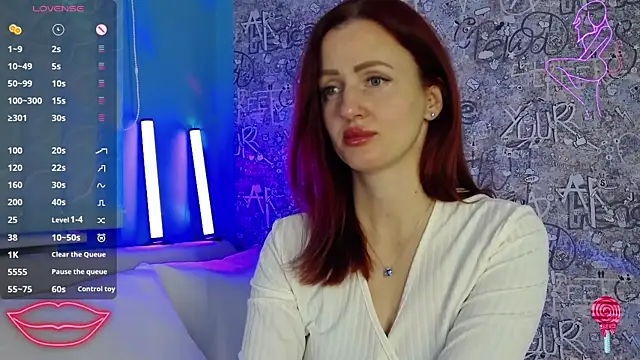 ElisaJane online show from 11-14-25, 08:45