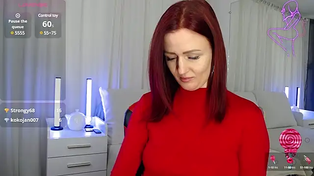 Snapshot of ElisaJane chatting on 02-12-25, 02:03 ElisaJane online show from 02-12-25, 02:03