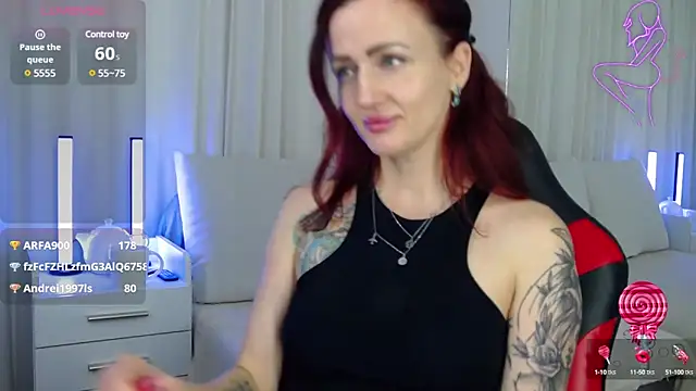 Snapshot of ElisaJane chatting on 01-19-25, 03:29 ElisaJane online show from 01-19-25, 03:29