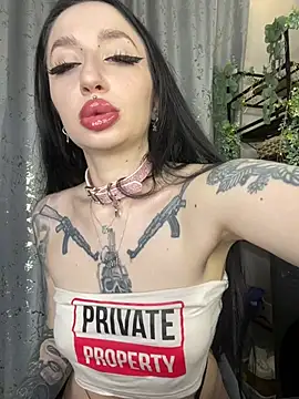 Molly  Moon online show from 02-04-26, 02:28