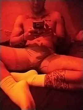 Woofer dick online show from 12-18-25, 05:01