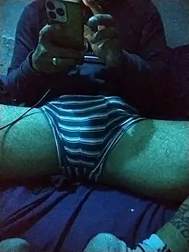 Woofer dick online show from 12-01-25, 03:40