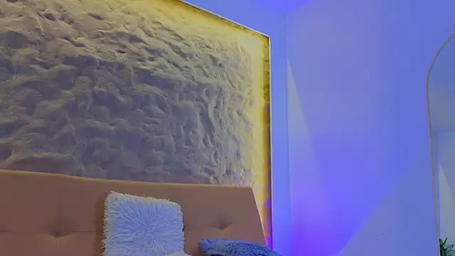 Isa  Blanc online show from 10-23-25, 03:16