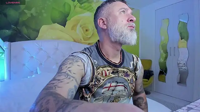 Snapshot of BlowMyXXL chatting on 02-07-26, 10:34 BlowMyXXL online show from 02-07-26, 10:34