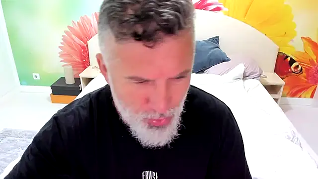 BlowMyXXL online show from 11-29-25, 05:40