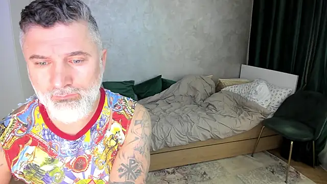 BlowMyXXL online show from 02-06-25, 01:21