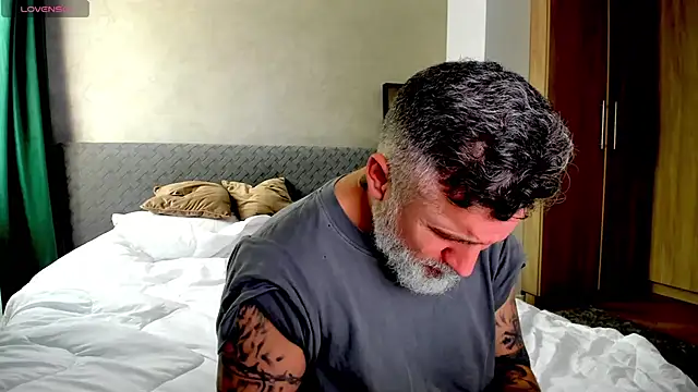 BlowMyXXL online show from 02-20-25, 01:51