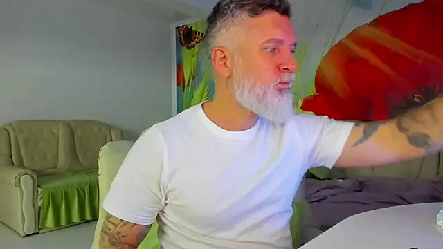 BlowMyXXL online show from 01-05-26, 05:38