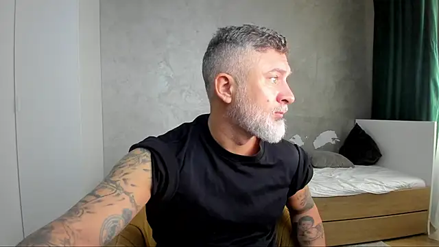 BlowMyXXL online show from 09-13-25, 05:07