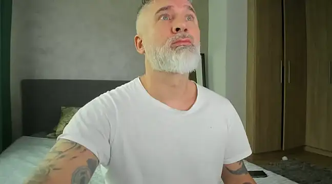 BlowMyXXL online show from 02-03-25, 01:30