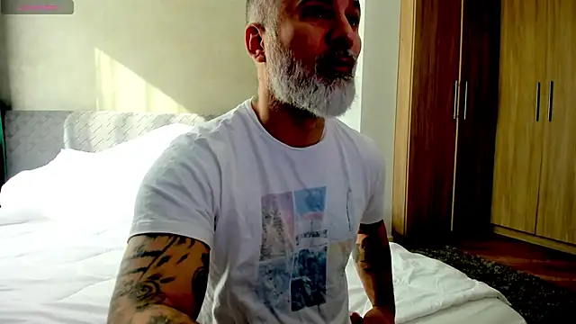 BlowMyXXL online show from 02-24-25, 08:17