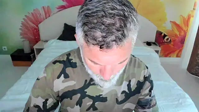 BlowMyXXL online show from 11-13-25, 05:44