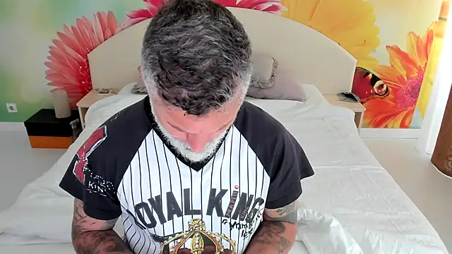 BlowMyXXL online show from 11-12-25, 09:24