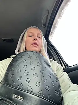 MerlinDave online show from 11-22-25, 03:05