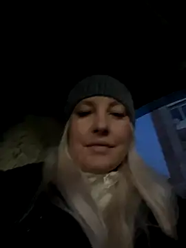 MerlinDave online show from 11-16-25, 01:21