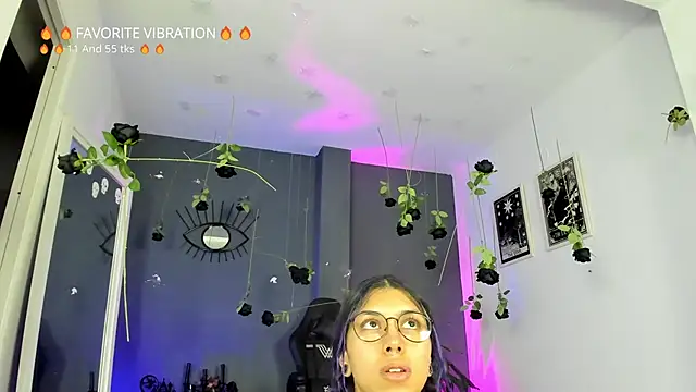 Raven Witch  online show from 03-24-26, 06:08