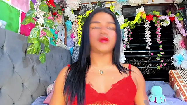 Snapshot of Karly_coffe chatting on 06-03-26, 06:47 Karly coffe online show from 06-03-26, 06:47