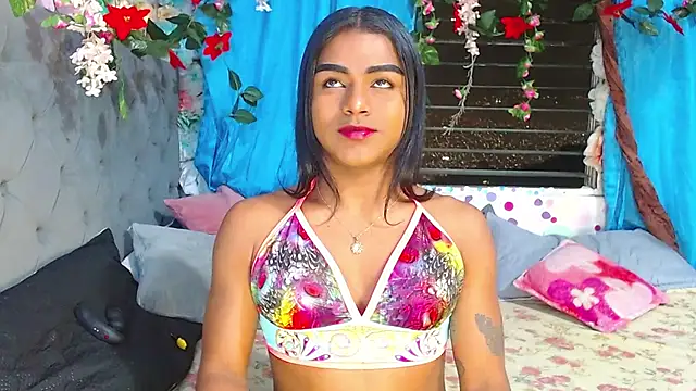 Karly coffe online show from 10-16-25, 03:04