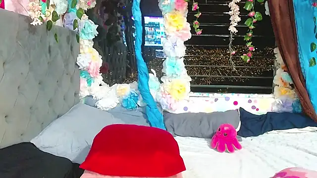 Karly coffe online show from 11-27-25, 07:09