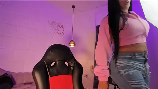 sarajhonson dl online show from 02-25-26, 05:02