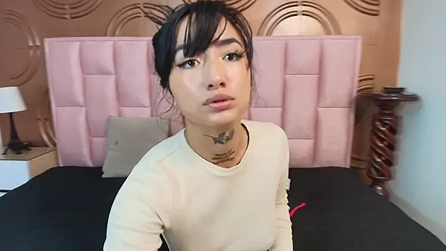 emmily keller19 online show from 03-31-26, 01:13