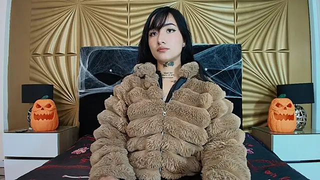 emmily keller19 online show from 09-24-25, 01:17