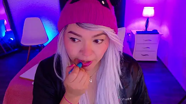 Snapshot of Cuckold_lover69 chatting on 02-23-25, 01:21 Cuckold lover69 online show from 02-23-25, 01:21