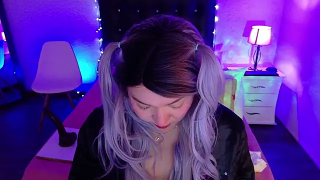 Snapshot of Cuckold_lover69 chatting on 03-21-25, 03:33 Cuckold lover69 online show from 03-21-25, 03:33