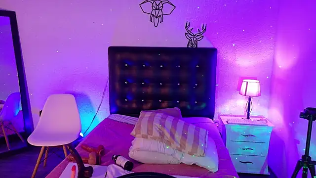 Snapshot of Cuckold_lover69 chatting on 02-12-25, 09:52 Cuckold lover69 online show from 02-12-25, 09:52