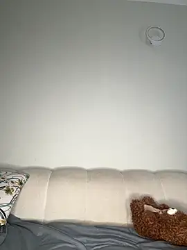 Snapshot of Fanclubbbbb chatting on 02-24-26, 06:47 Fanclubbbbb online show from 02-24-26, 06:47