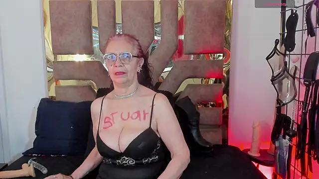 Snapshot of agatha_ross26 chatting on 05-24-26, 12:05 agatha ross26 online show from 05-24-26, 12:05