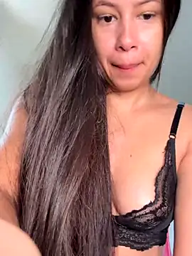 Monica Pimentinha  online show from 10-30-25, 11:19