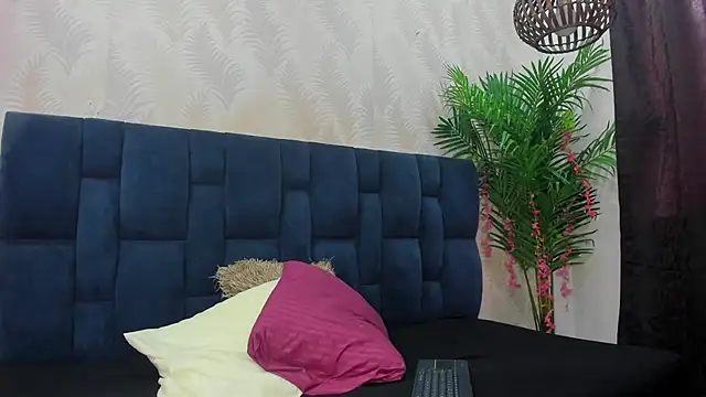 Ammy Connor1 online show from 01-13-26, 09:08