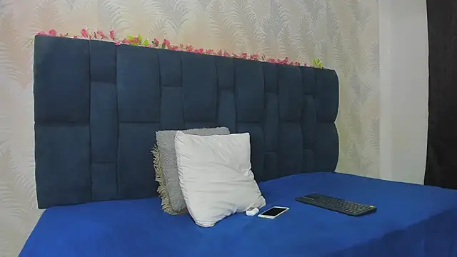 Ammy Connor1 online show from 04-13-26, 08:57